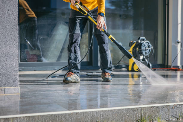 Why Choose Our Certified Pressure Washing Experts for Your Project Needs in Hillsville, VA?